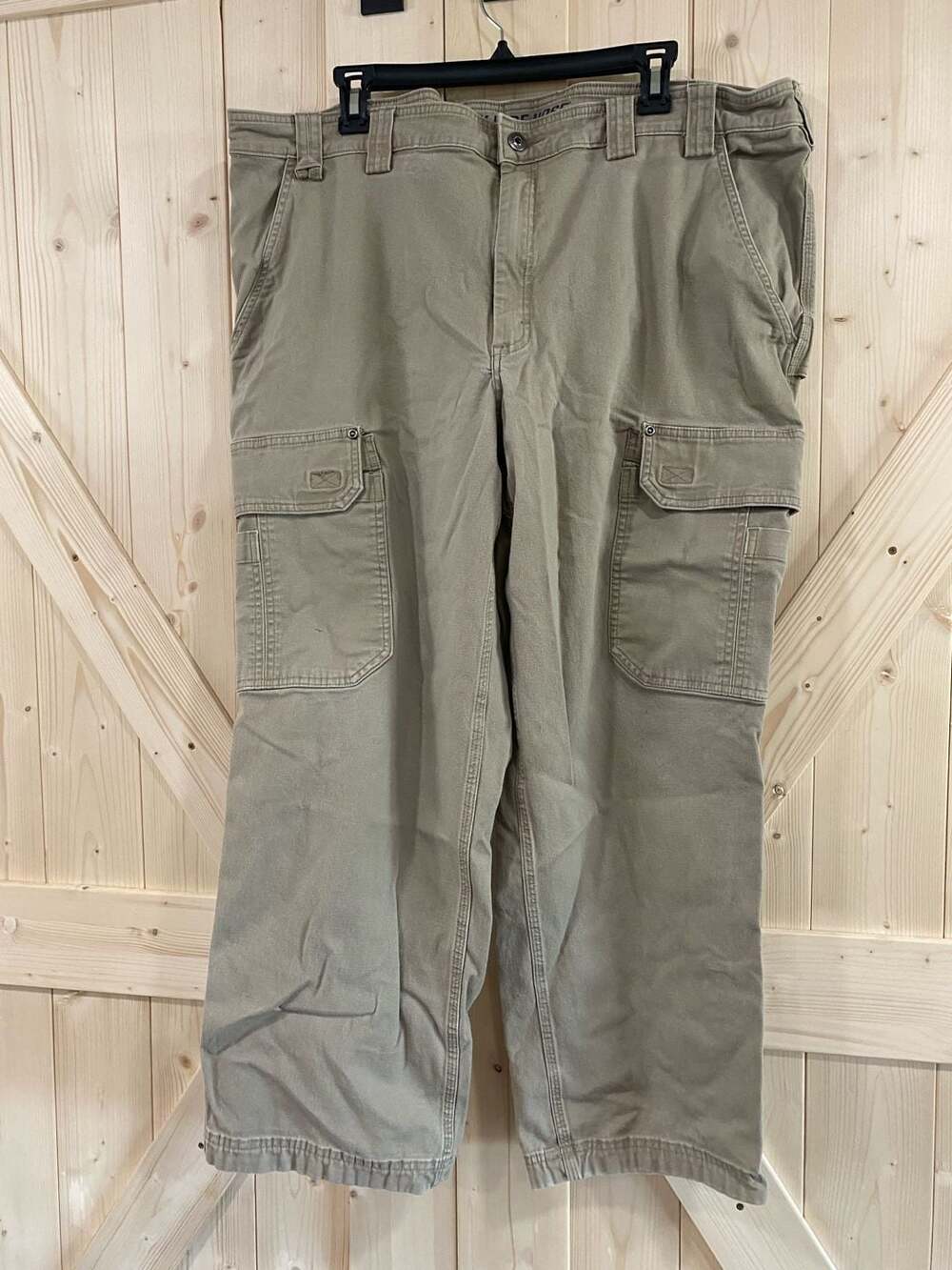 Duluth Trading Co Flex Fire Hose Cargo Work Pants Mens Tan Relaxed Fit 44 x 30